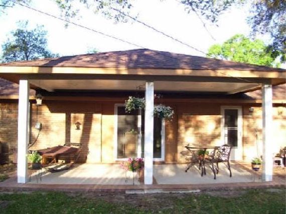 Custom Patio Cover and Brick Masonry Patio Deck